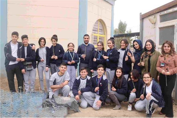 FMIS Students Plant Trees 